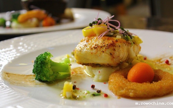 搭建智慧餐饮系统时，怎么邀请商家？