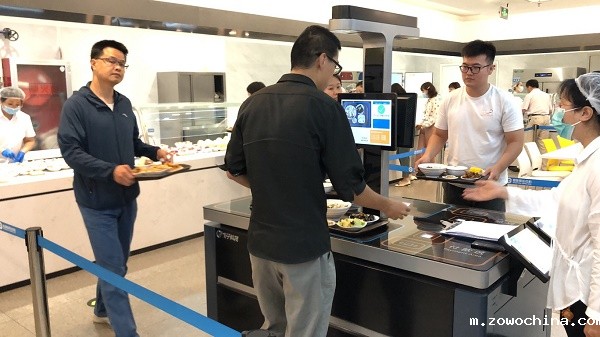 上海虹桥机场智慧食堂