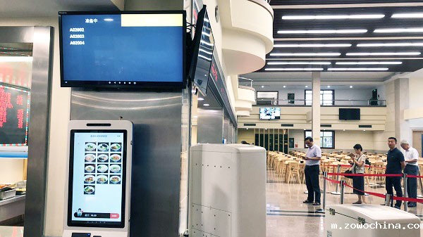 自助点餐机使餐饮行业更智能！